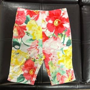 Ralph Lauren floral capris. Size 6M.
